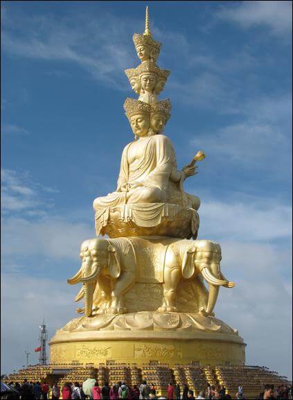 photo of Statue of Samanthabhadra Bodhisattva of the 10 Directions located at the Gold Summit of Mount Emei.